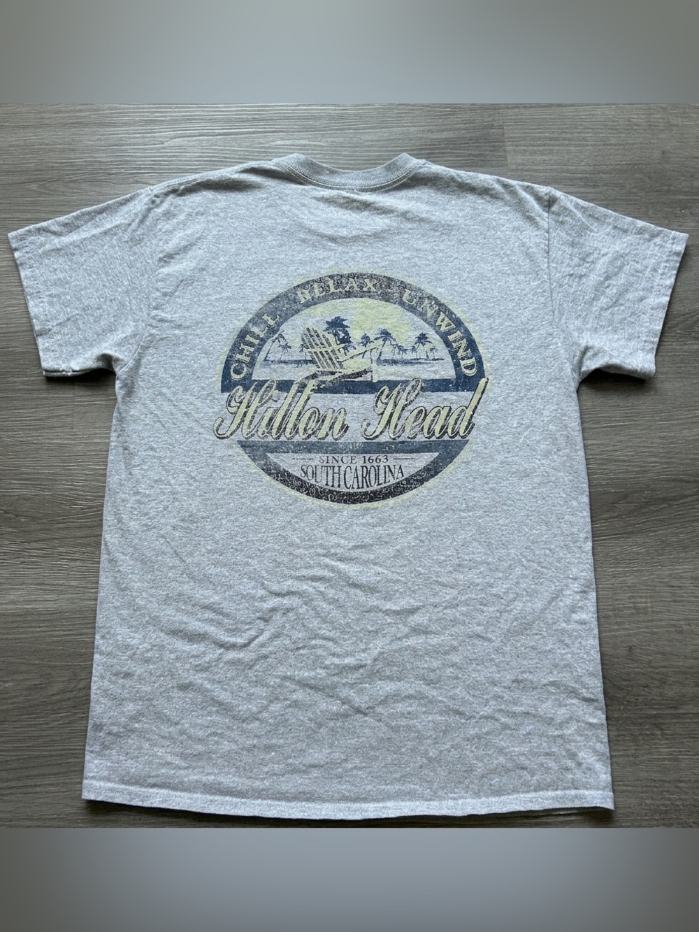 Vintage distressed Hilton Head Heather Gray Crewneck T-Shirt - size S - Picture 2 of 4